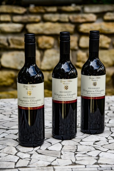 Portugieser und Dornfelder Rotwein, Qualitätswein feinherb